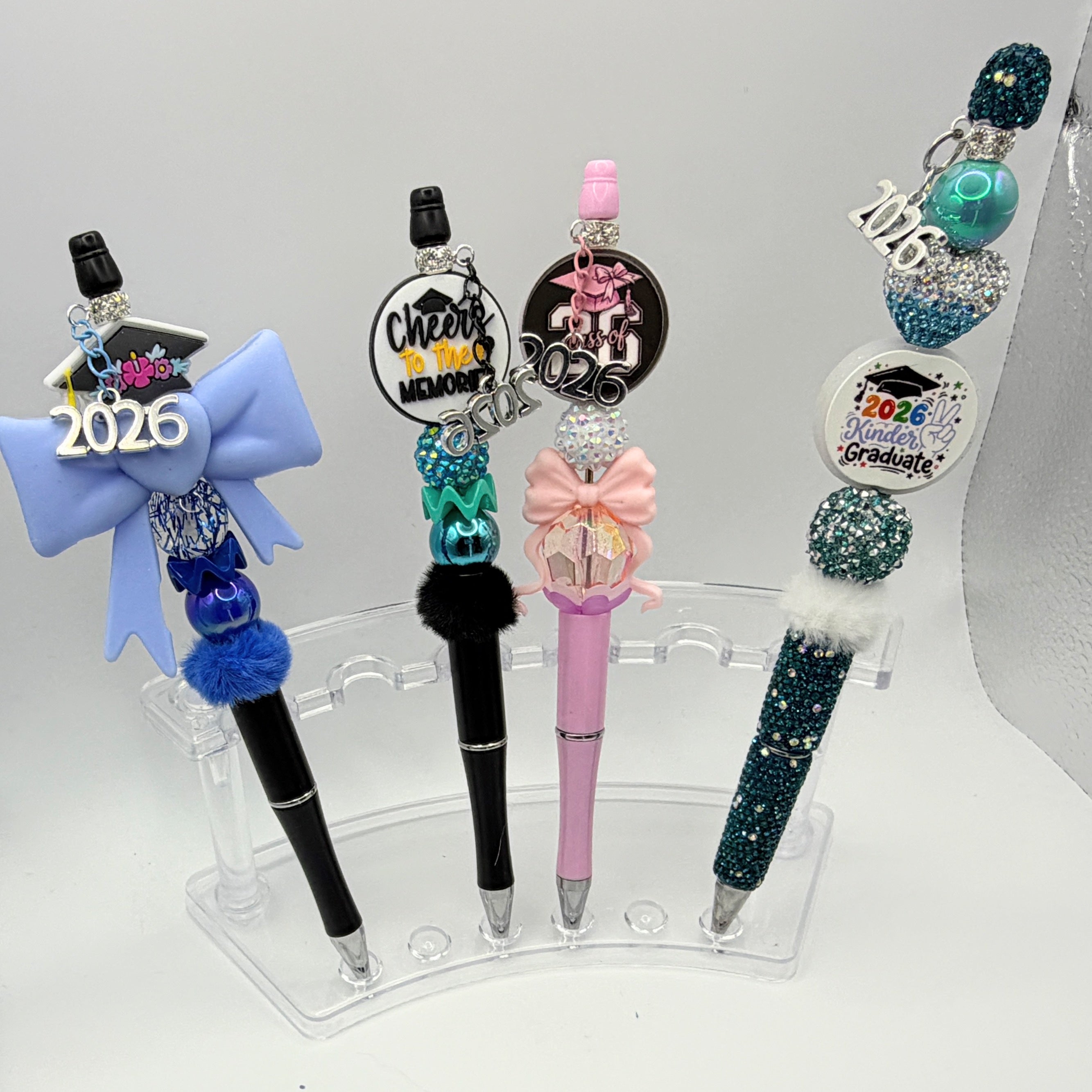 Class of 2026 Graduation Beaded Pens – Bow Graduation Pens – Handmade Senior & Kindergarten Graduation Gifts – Choose Your Style A–H