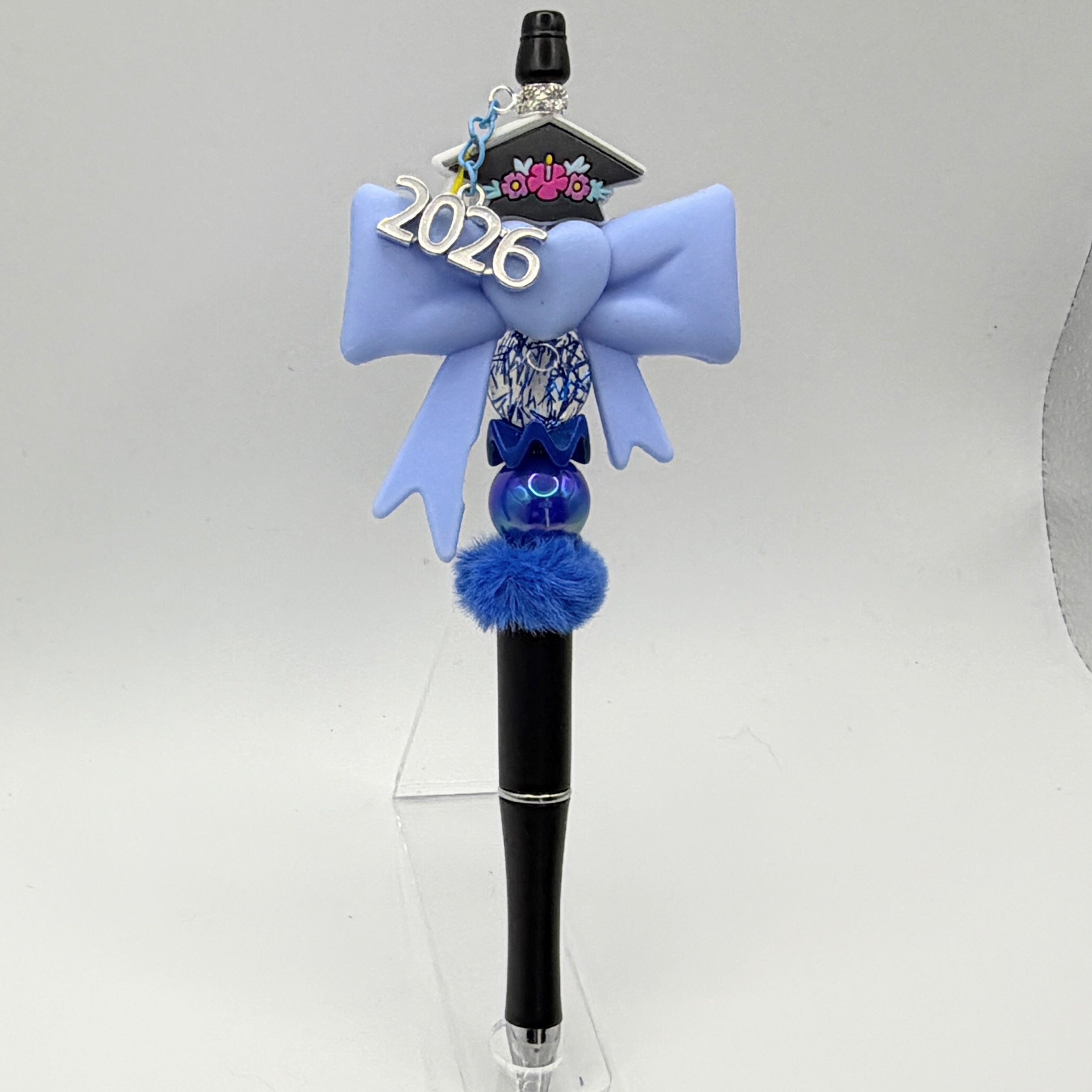 Class of 2026 Graduation Beaded Pens – Bow Graduation Pens – Handmade Senior & Kindergarten Graduation Gifts – Choose Your Style A–H