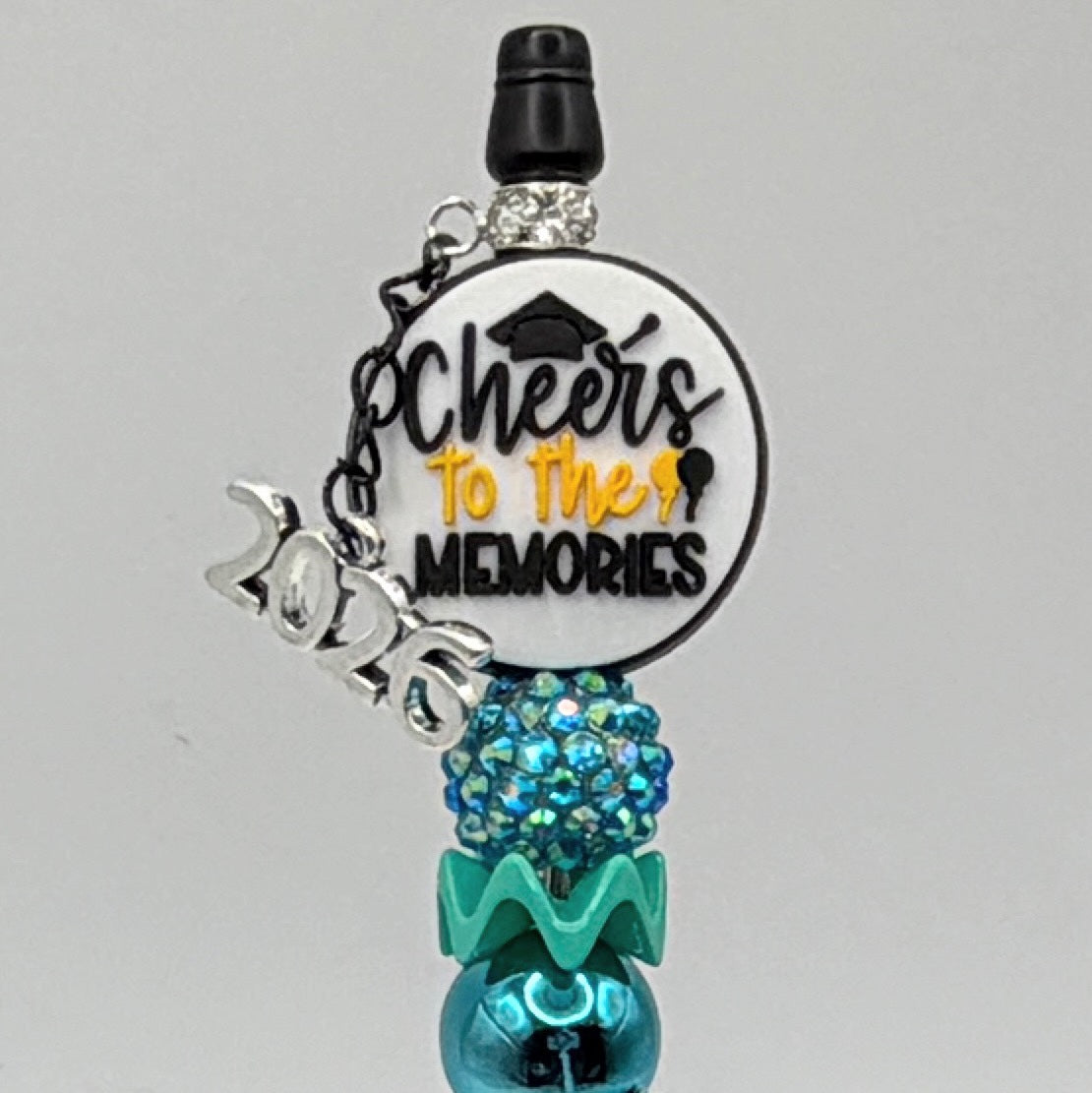Class of 2026 Graduation Beaded Pens – Bow Graduation Pens – Handmade Senior & Kindergarten Graduation Gifts – Choose Your Style A–H