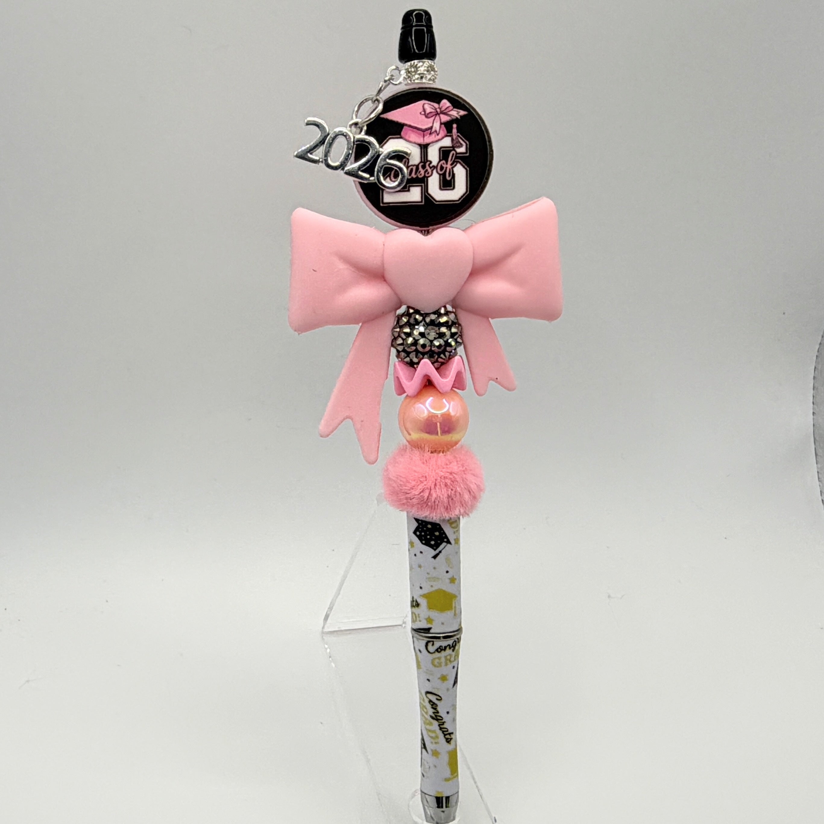 Class of 2026 Graduation Beaded Pens – Bow Graduation Pens – Handmade Senior & Kindergarten Graduation Gifts – Choose Your Style A–H